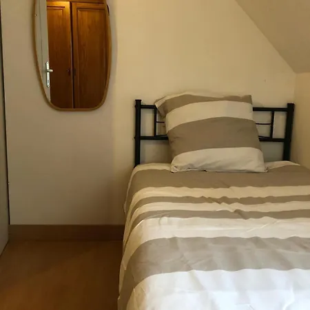 Duplex Lumineux Avec Parking Et Wi-Fi Offert Apartment Beauvais Exterior photo