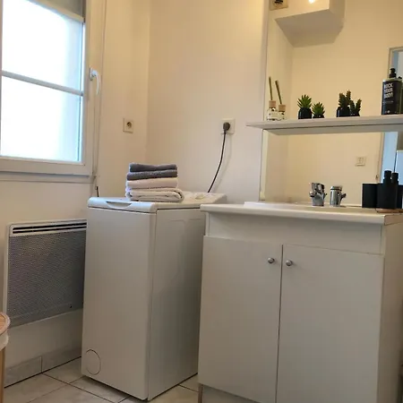 Duplex Lumineux Avec Parking Et Wi-Fi Offert Apartment Beauvais Exterior photo