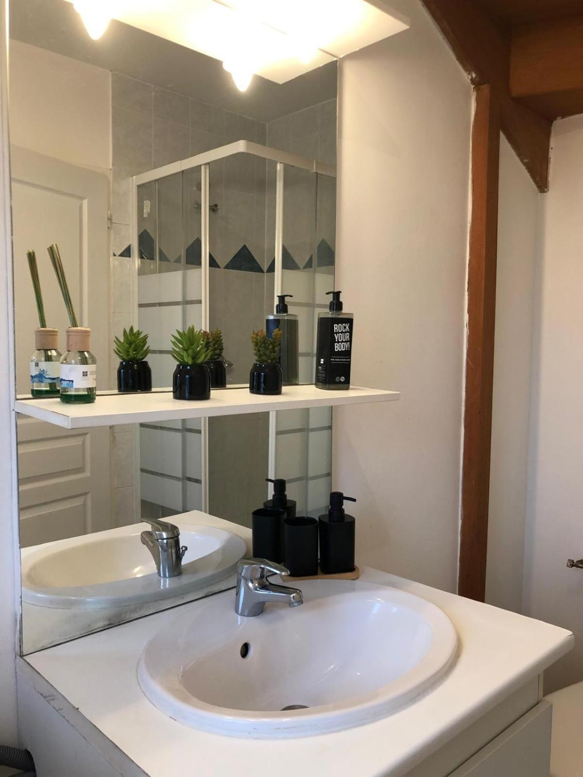Duplex Lumineux Avec Parking Et Wi-fi Offert Apartment Beauvais
