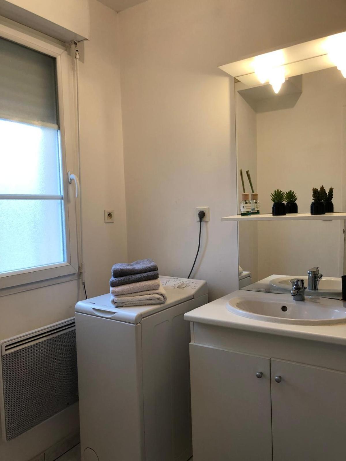 Apartment Duplex Lumineux Avec Parking Et Wi-fi Offert Beauvais